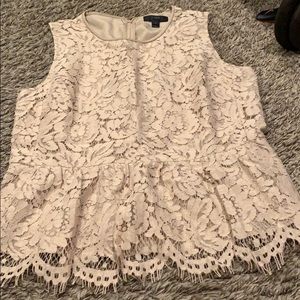 J crew nude size 6 lace peplum top